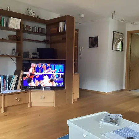 4 1/2 Zi Whg In Saas Gr *